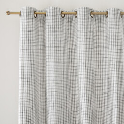 Acha Cotton Curtain with Check Pattern and Eyelets - thumbnail 1
