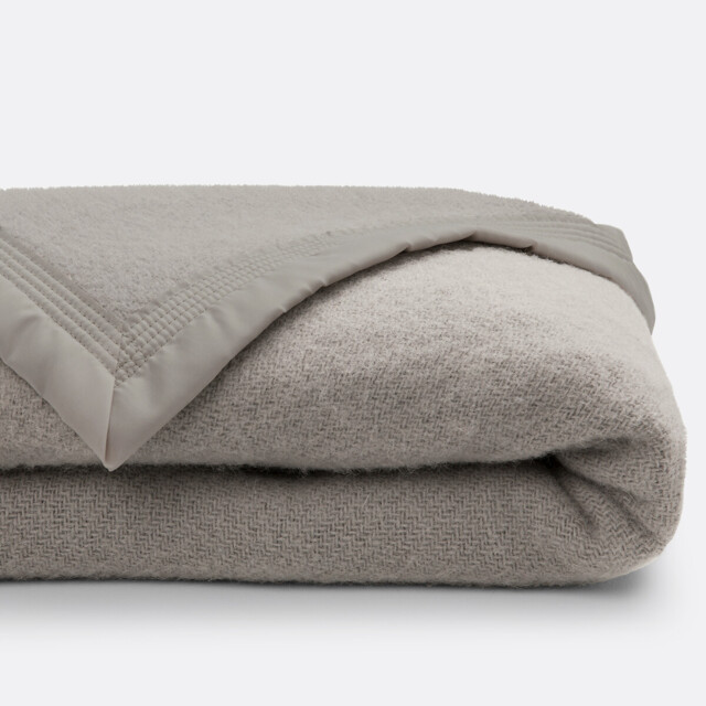 Woolmark 350 Gr/m² Pure Wool Blanket - image 1