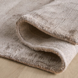 Mustha Lyocell XL Rug - thumbnail 4