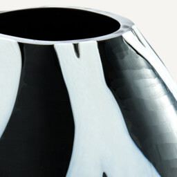 Neza Hand-Blown Glass Vase, H20cm - thumbnail 4