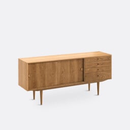 Quilda Vintage Style 2-Door 4-Drawer Oak Sideboard