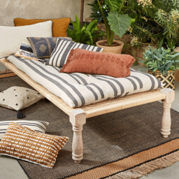 Ajow Fringed Jute Rug - thumbnail 3