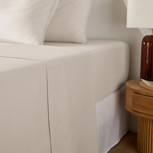 Scenario Plain Washed Cotton Flat Sheet - image 1
