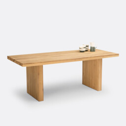 Vova 6-8 Seater Dining Table in Solid Oak - thumbnail 4