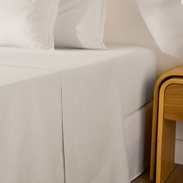 Scenario Plain Cotton Percale 200 Thread Count Flat Sheet - image 1