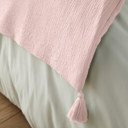 Kulma Quilted Cushion Cover in Cotton Muslin - thumbnail 3