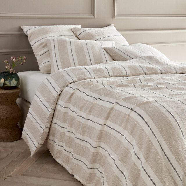 Makoun Washed Linen Duvet Cover - image 1