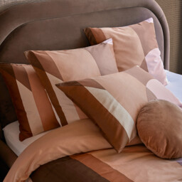 Marjorie Pillowcase in Washed Cotton Satin - thumbnail 3