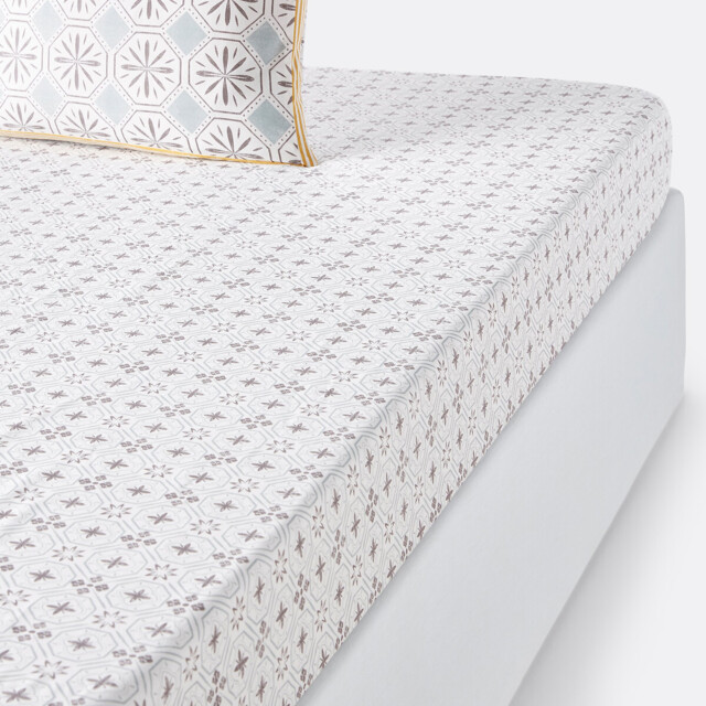 Salernes Cotton Fitted Sheet - image 1