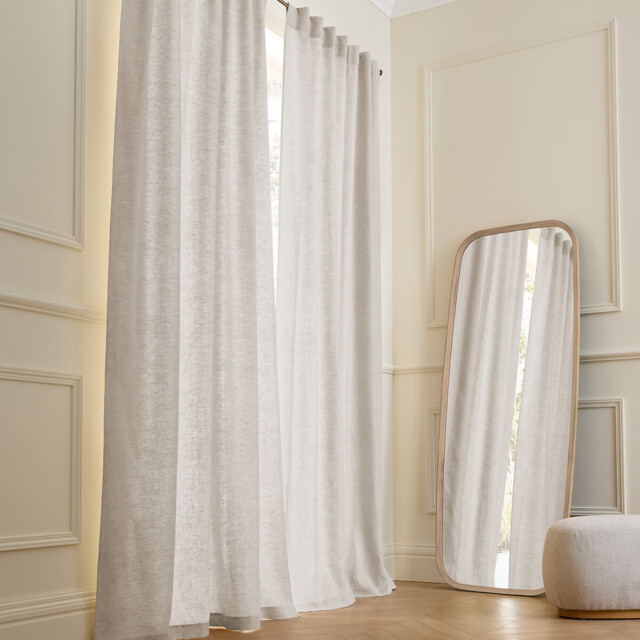 Private Curtain in Lined Washed Linen with Concealed Tabs - image 1