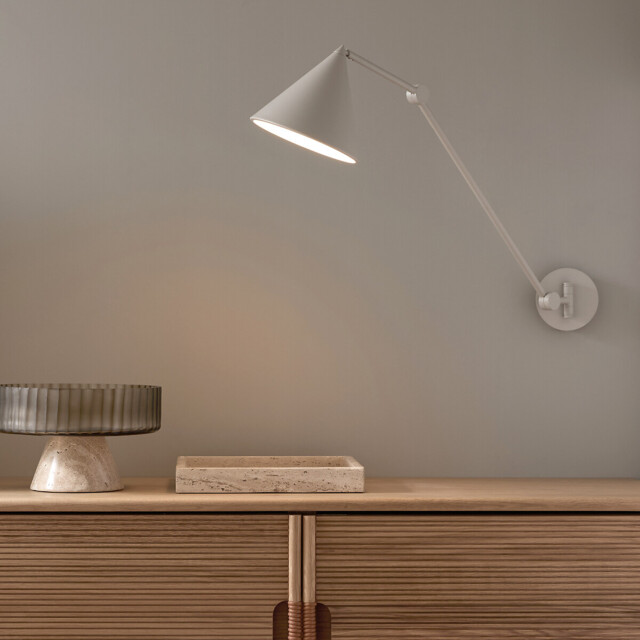 Moke Wall Light - image 1