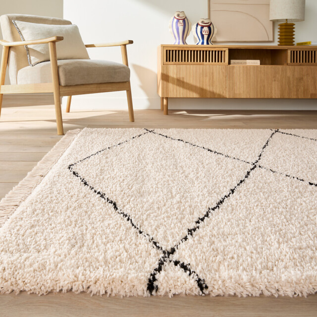 Fatouh Fringed Berber Style Rug - image 1
