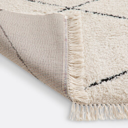Fatouh Fringed Berber Style Rug - thumbnail 4