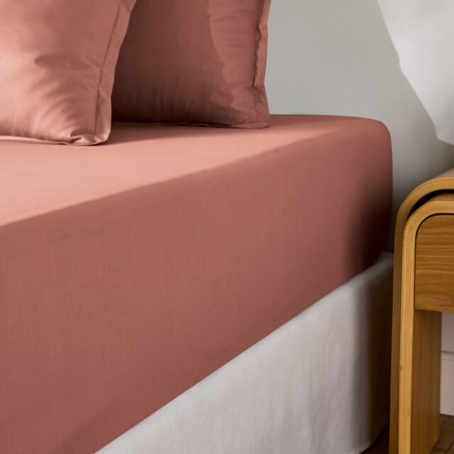 Scenario Cotton Percale 200 Thread Count Fitted Sheet, 30cm Flap - image 1