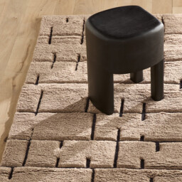 Tézé 93% Wool Hand-Knotted Rug - thumbnail 2