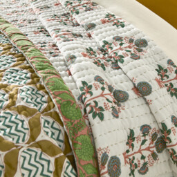 Malyam Kantha Cotton Voile Bedspread - thumbnail 3