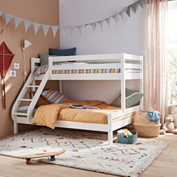 Kumla Cotton Muslin Pennant Garland - thumbnail 2