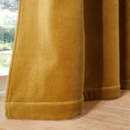 Velvet Thermal Curtain with Hidden Tabs - thumbnail 3