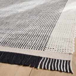 Sekot Handwoven Wool Rug - thumbnail 4
