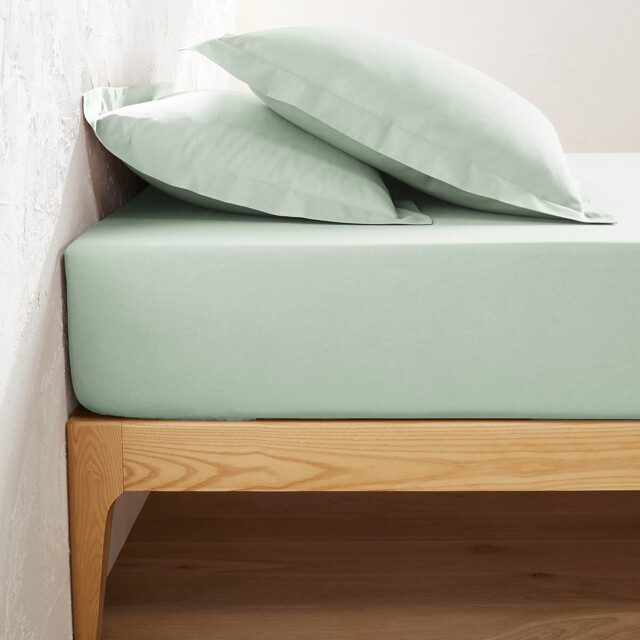 Scenario 32cm High Plain Polycotton Fitted Sheet - image 1