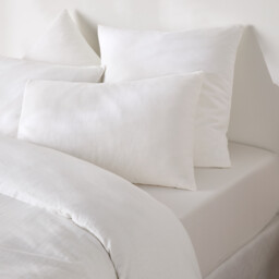 Marnie Plain Pillowcase in Washed Cotton/Linen - thumbnail 3