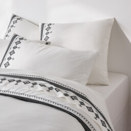 Ifrane Washed Cotton Pillowcase - thumbnail 3