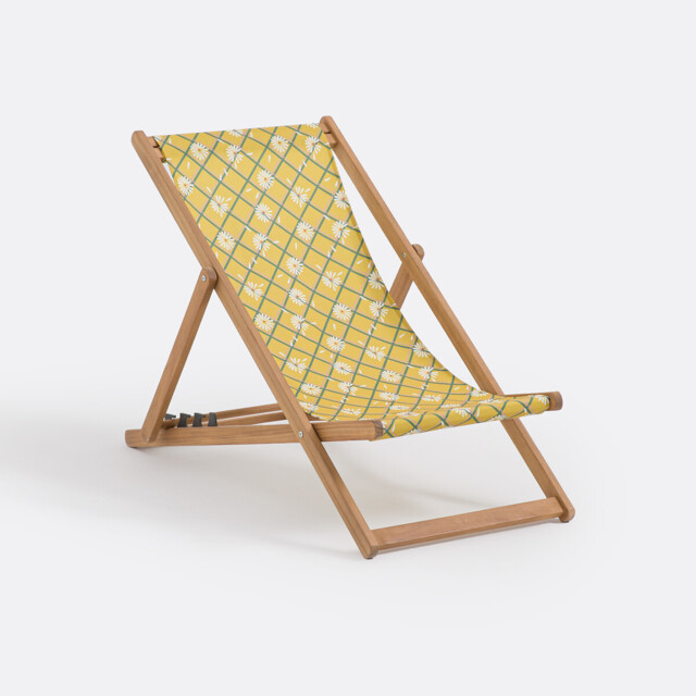 Folding Chair in Oiled Acacia Marguerite - image 1