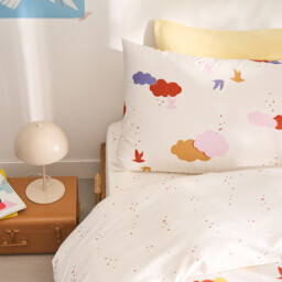 Noki Cloud Print Organic Cotton Child's Fitted Sheet with 25cm Flap - thumbnail 2
