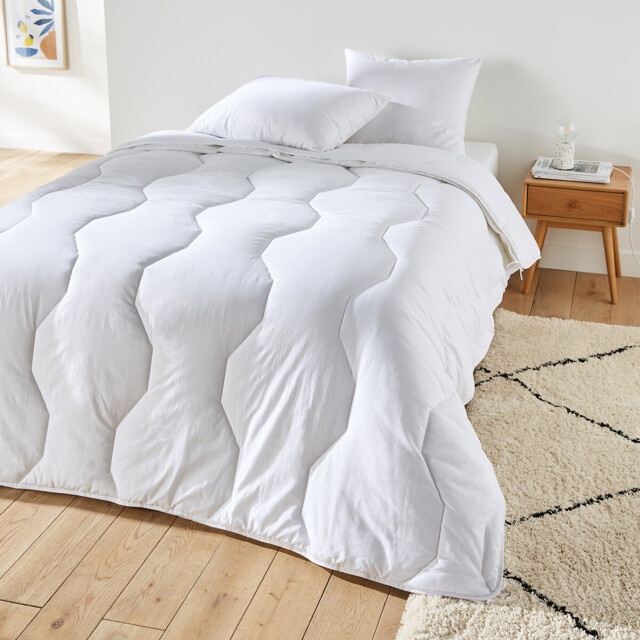 4-Seasons Duvet Ideal For Dust Mite Allergies - image 1