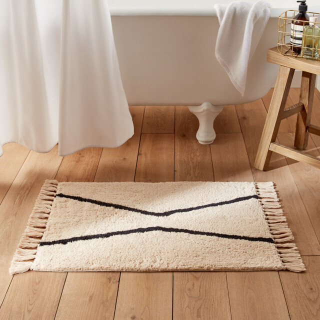 Negara Tufted Bath Mat