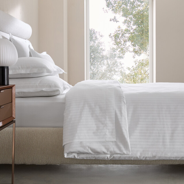 Galor Cotton Satin 400 Thread Count Duvet Cover - image 1