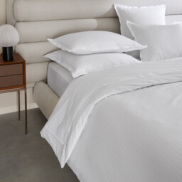 Galor Cotton Satin 400 Thread Count Duvet Cover - thumbnail 3