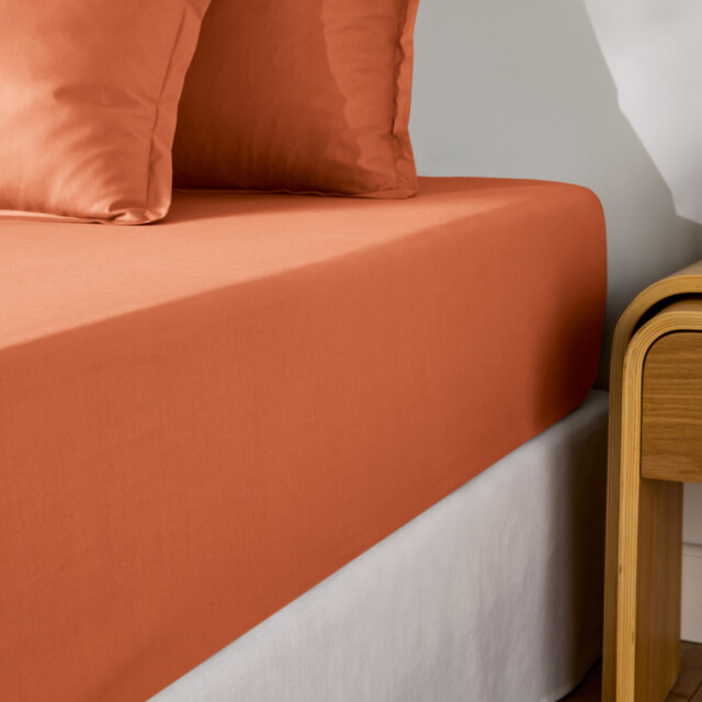 Scenario Cotton Percale 200 Thread Count Fitted Sheet, 35cm Flap - image 1
