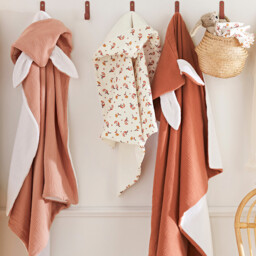 Kumla Cotton Muslin Bath Cape - thumbnail 2