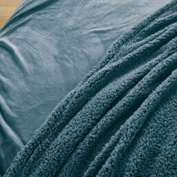 Maxine Fleece Bedspread - thumbnail 3