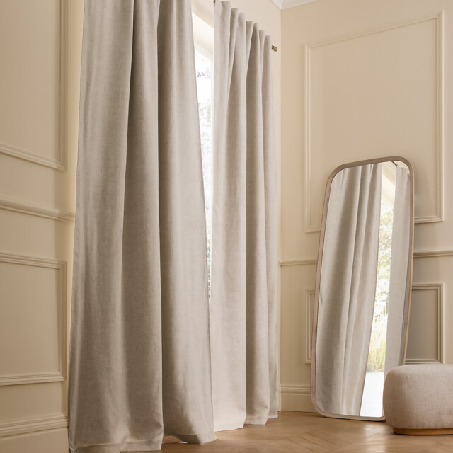 Private Blackout Curtain in Washed Linen with Concealed Tabs - image 1