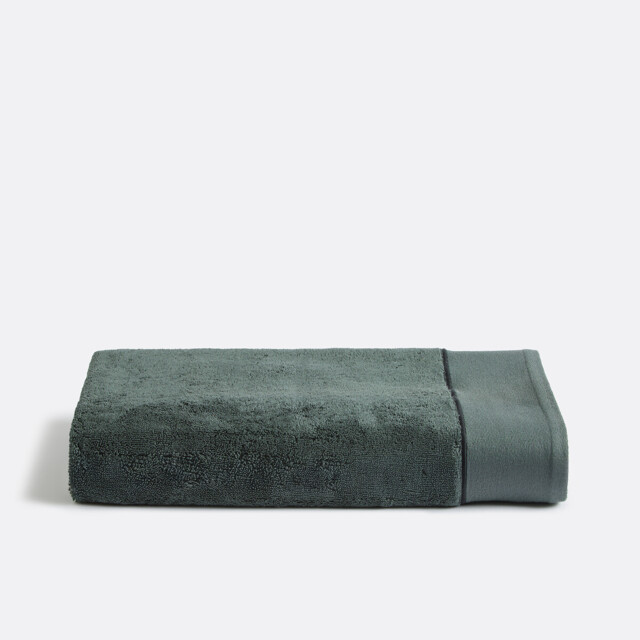 Victor Bath Towel in Combed Cotton 675g/m2 - image 1