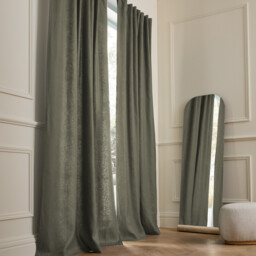 Private Curtain in Lined Washed Linen with Concealed Tabs
