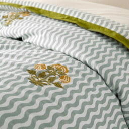Jani Striped/Floral Embroidery Cotton Quilted Bedspread - thumbnail 4