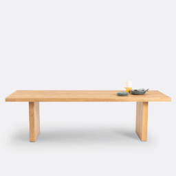 Vova 8-10 Seater Dining Table in Solid Oak - thumbnail 4