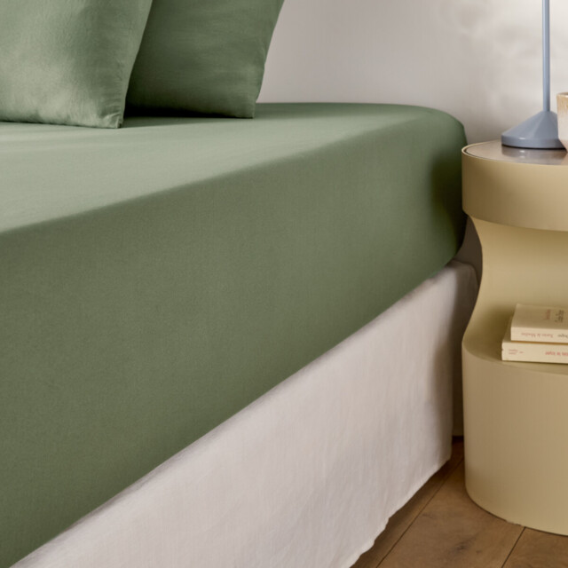 Washed Recycled Polyester Microfibre Fitted Sheet with 30cm Flap - image 1