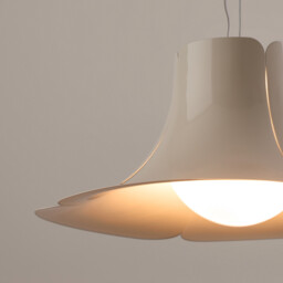 Tessen Petal Ceiling Light in Metal and Opaline Ø48cm - thumbnail 4
