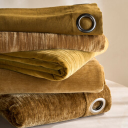 Bocha Textured Velvet Eyelet Curtain - thumbnail 4