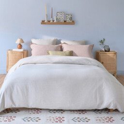 Marnie Duvet Cover in Washed Cotton/Linen - thumbnail 2