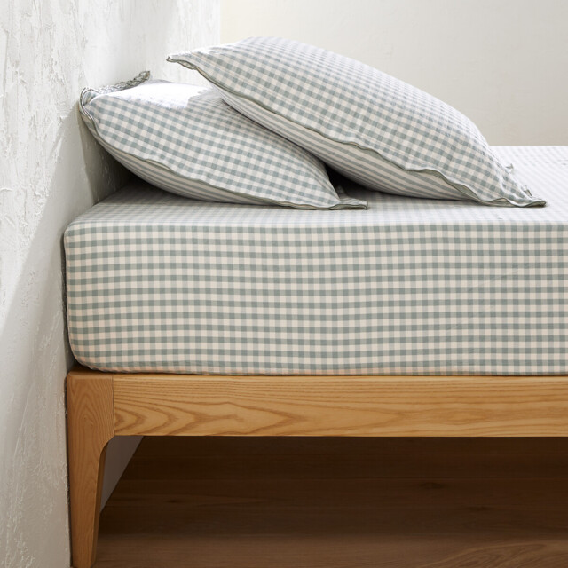 Cottage Green Cotton Seersucker Fitted Sheet Mattress Depth 30cm - image 1