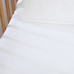 Cotton Percale Baby's Fitted Sheet with 17cm Flap - thumbnail 3