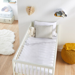 Baby's Plain Cotton Flat Sheet - thumbnail 3