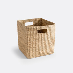 Nové Woven Straw Basket - thumbnail 1