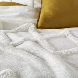 Assa Tufted Cotton Bedspread - thumbnail 2