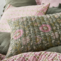 Casaluce Kantha Cushion Cover in Cotton Voile - thumbnail 2